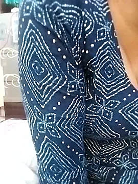Alisha-sexy online show from April 9, 4:03 am