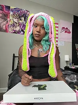 spookiebaddie online show from July 1, 8:31 pm