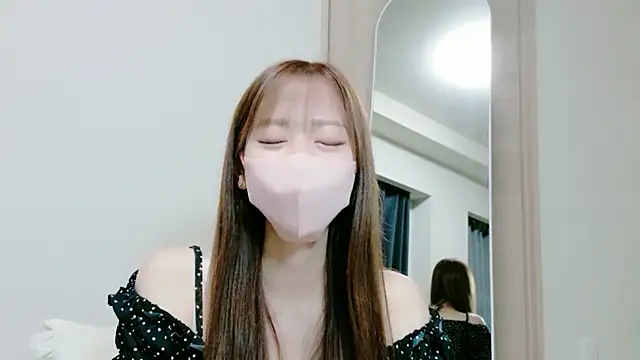 Snapshot of miraichan_v chatting on May 15, 1:20 pm miraichan v online show from May 15, 1:20 pm