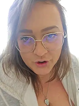 nika-W online show from April 26, 10:01 am