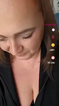 Snapshot of nika-W chatting on July 9, 1:54 pm nika-W online show from July 9, 1:54 pm