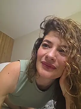 Snapshot of CelineBoyer_ chatting on June 21, 4:46 pm CelineBoyer online show from June 21, 4:46 pm