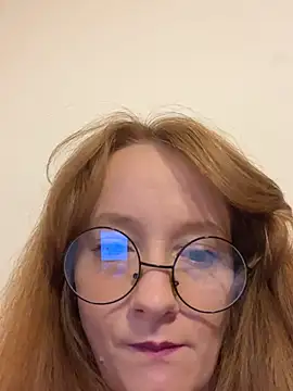 isabellasara online show from April 7, 10:44 pm