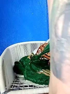 eroos twink online show from December 4, 1:04 am