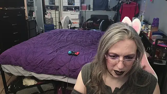 PolyCircus online show from April 10, 3:57 am