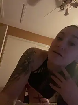 Cass wild online show from April 24, 2:57 am
