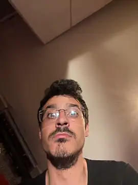 tubeton online show from April 22, 11:22 pm