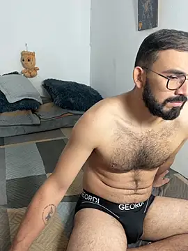 Snapshot of big_bearman chatting on July 14, 4:46 pm big bearman online show from July 14, 4:46 pm