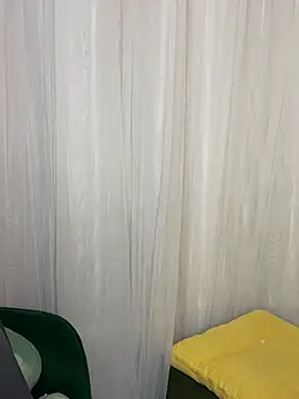 yaya0302 online show from April 17, 3:31 am