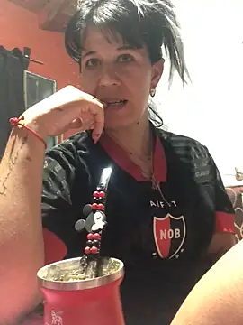 Laacoluu online show from April 13, 4:38 am