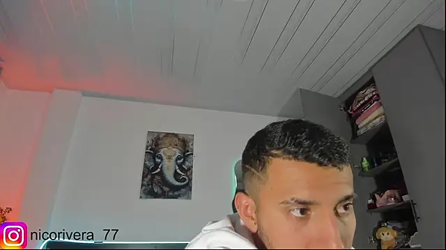 Emma Nico online show from April 17, 5:32 am