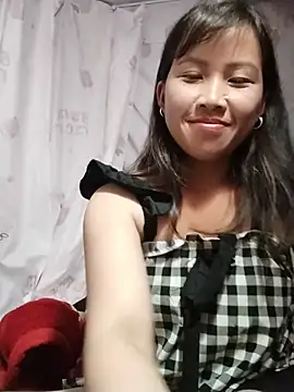 Snapshot of Yo-must chatting on May 29, 8:26 pm Yo-must online show from May 29, 8:26 pm