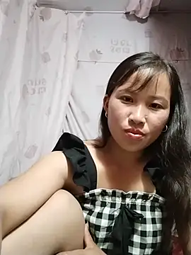 Snapshot of Yo-must chatting on May 24, 6:02 am Yo-must online show from May 24, 6:02 am