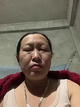 Snapshot of candy-beo chatting on April 27, 2:48 pm candy-beo online show from April 27, 2:48 pm