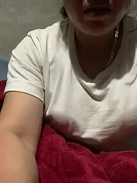 candy-beo online show from April 13, 1:15 pm