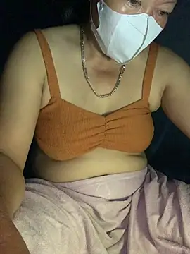 Snapshot of candy-beo chatting on July 21, 2:40 pm candy-beo online show from July 21, 2:40 pm