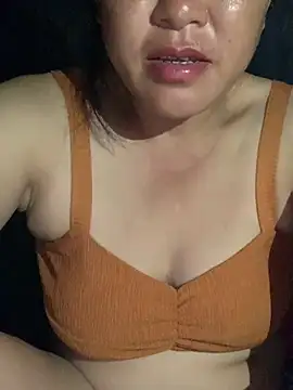 Snapshot of candy-beo chatting on July 11, 7:14 pm candy-beo online show from July 11, 7:14 pm