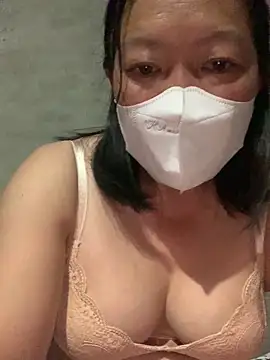 Snapshot of candy-beo chatting on June 11, 2:58 pm candy-beo online show from June 11, 2:58 pm