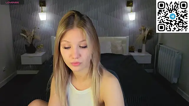 Angelina Becker online show from May 10, 1:09 am