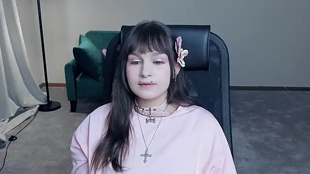 Snapshot of TeressaVeiga chatting on April 7, 11:45 am TeressaVeiga online show from April 7, 11:45 am