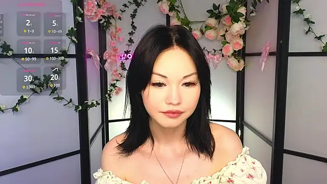 LilySparkls online show from May 26, 12:36 pm
