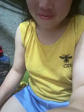   Amanda   online show from April 11, 1:15 pm