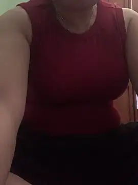   Evelyn   online show from April 5, 6:31 am