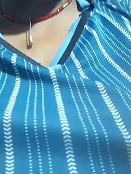 Desi hot bhabhi01 online show from July 28, 5:15 am