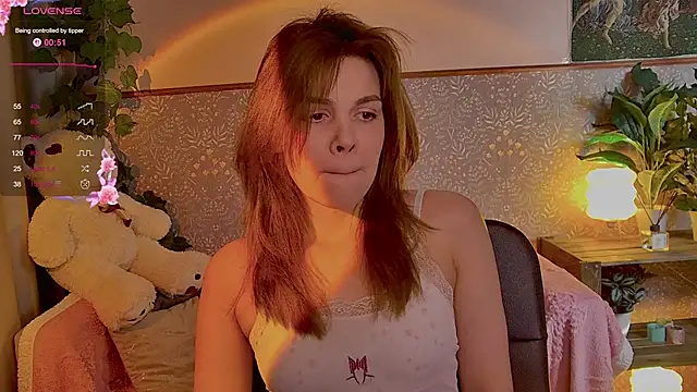 Snapshot of ScarletMarnei chatting on June 28, 3:13 am ScarletMarnei online show from June 28, 3:13 am