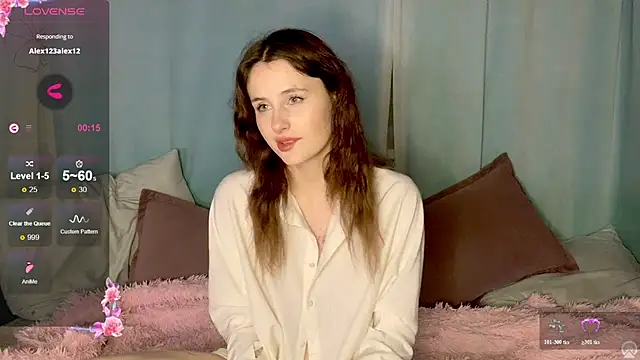 Snapshot of NessBarre chatting on June 25, 11:32 pm NessBarre online show from June 25, 11:32 pm