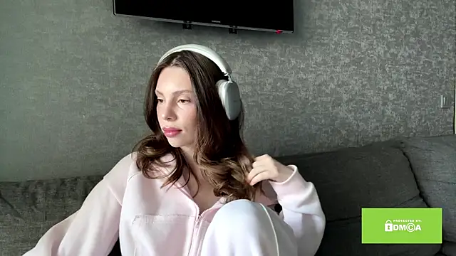 anycamx online show from April 15, 5:46 am