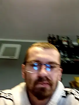 jozsi1995 online show from April 4, 2:23 pm