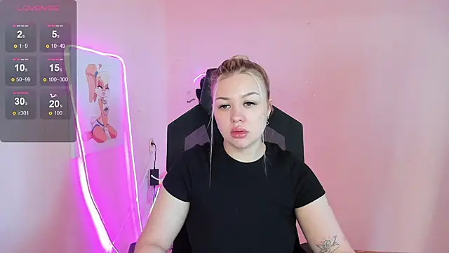 AmeliePeach online show from June 20, 1:54 am