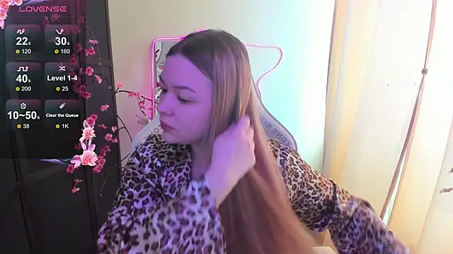 AmeliePeach online show from April 9, 4:14 am