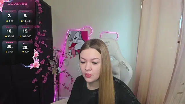 AmeliePeach online show from April 7, 1:29 am