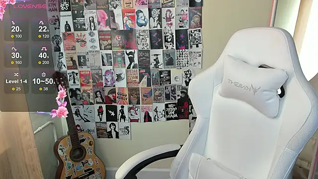 AmeliePeach online show from May 15, 1:36 am
