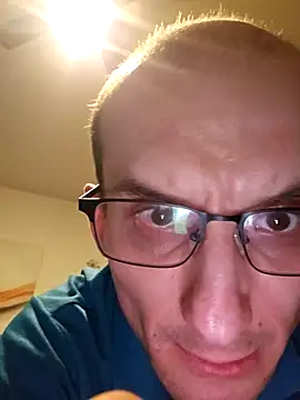 UpbeatXiphias online show from April 7, 5:09 am