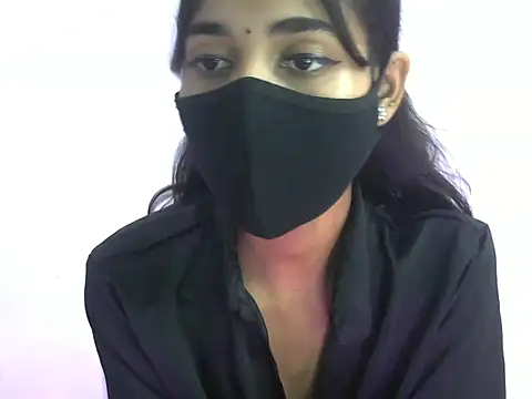 Snapshot of Shanaya_xo chatting on July 8, 3:02 pm Shanaya xo online show from July 8, 3:02 pm
