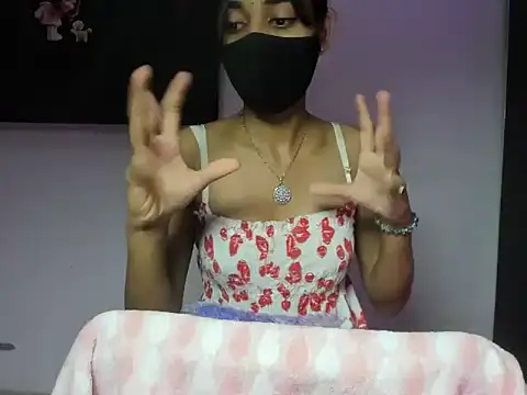 Snapshot of Shanaya_xo chatting on June 30, 5:46 pm Shanaya xo online show from June 30, 5:46 pm