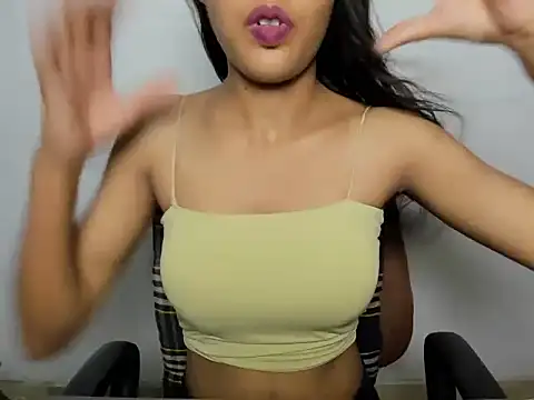 Snapshot of Shanaya_xo chatting on June 19, 6:47 pm Shanaya xo online show from June 19, 6:47 pm