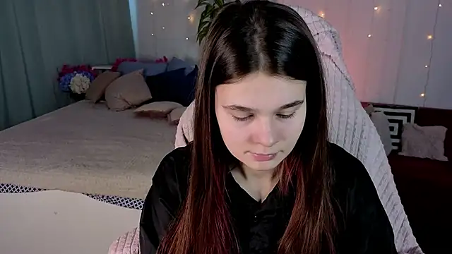 Kacey Love online show from April 8, 1:23 pm