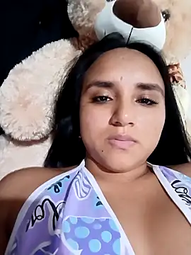 Valentina Narvaez online show from May 6, 7:40 pm