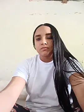 Snapshot of Valentina_Narvaez chatting on June 15, 7:46 pm Valentina Narvaez online show from June 15, 7:46 pm