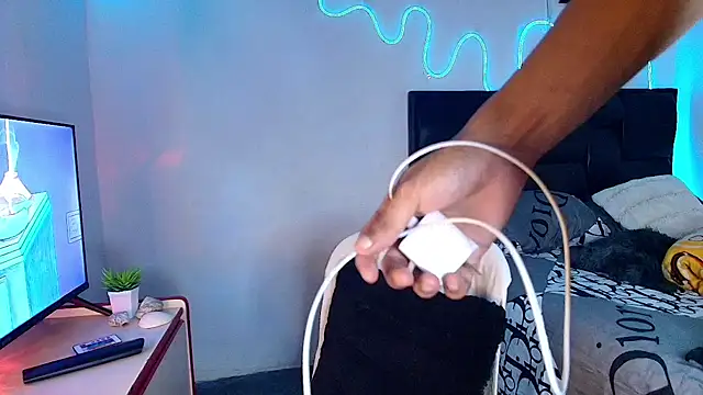 Ethan Noa online show from April 22, 7:20 pm