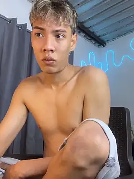 Ethan Noa online show from April 27, 1:20 pm