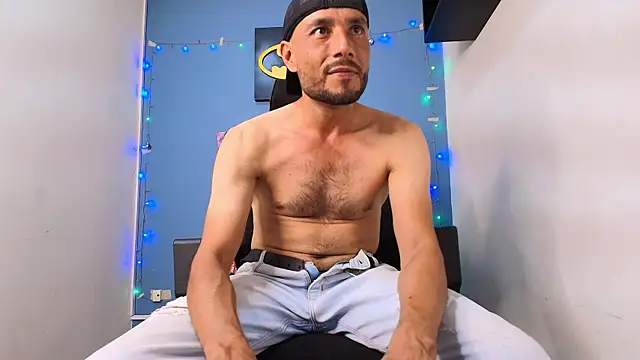 maxxx L online show from April 11, 3:03 am