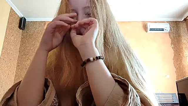 KateVibe 01 online show from April 21, 11:11 pm