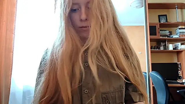 KateVibe 01 online show from April 14, 3:33 am