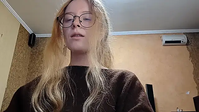 KateVibe 01 online show from May 16, 1:48 am