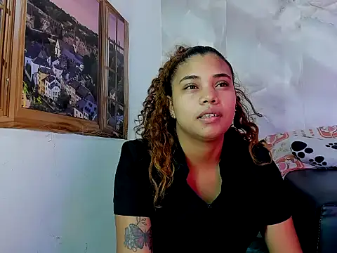 EllyBloom online show from April 19, 1:45 pm